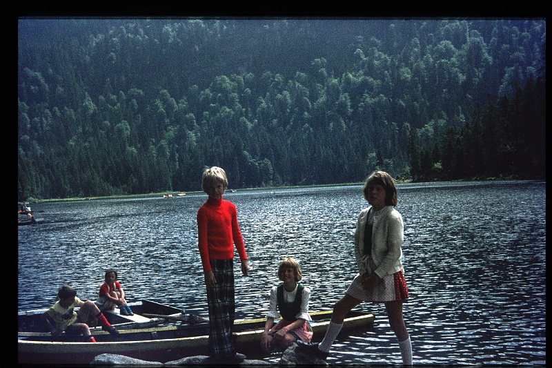 33.Arbersee jul 1974 Brigitte,Marion,Peter.JPG